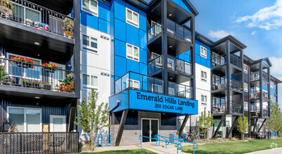 Building Photo - Emerald Hills Landing