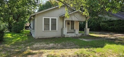 Building Photo - 911 Lee St