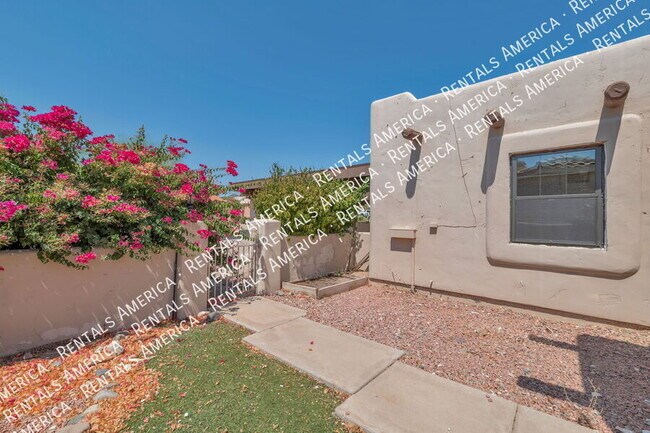 Foto del edificio - 13831 N Kendall Dr