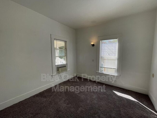 Foto del edificio - 960 Salem St