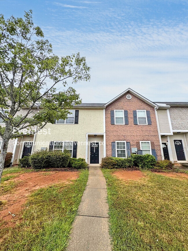 Building Photo - 8619 Thomas Ln