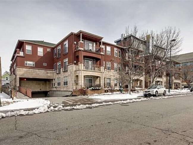 Foto del edificio - 2100 N Humboldt St