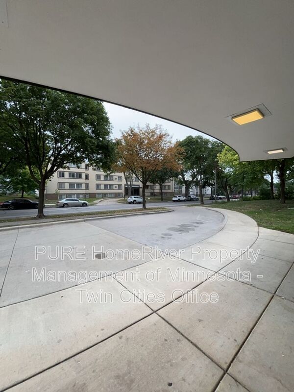 Foto del edificio - 2500 Blaisdell Ave