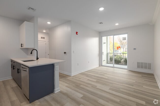 1BR, 1BA 745SF - Sala de estar - Oak Tree Apartments