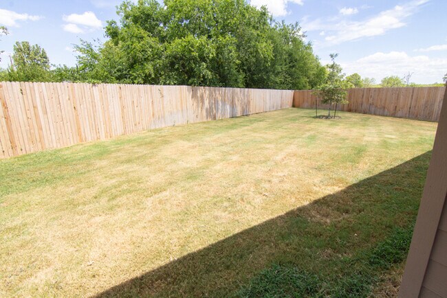Building Photo - 8210 Tesoro Hills