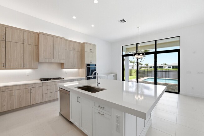 Foto del edificio - 9008 Corsican Finch Ct