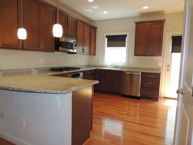 Foto del edificio - 4159 Rush St