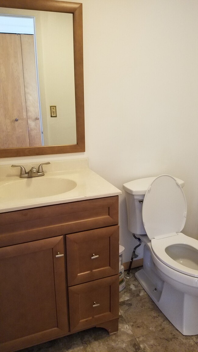 Foto del edificio - 661 Springtown Rd