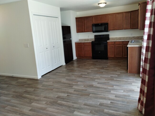Foto del edificio - 170 Pin Oak Ct