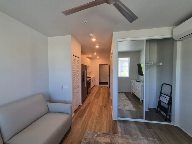 Building Photo - Newly Built Condo Studio, 1ba, 1pkg 354sqft. for $2300