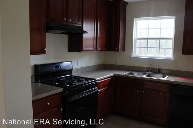 Building Photo - 3 br, 2.5 bath House - 15 Stone Commons Way