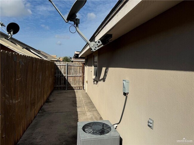 Foto del edificio - 11 N Ebony St