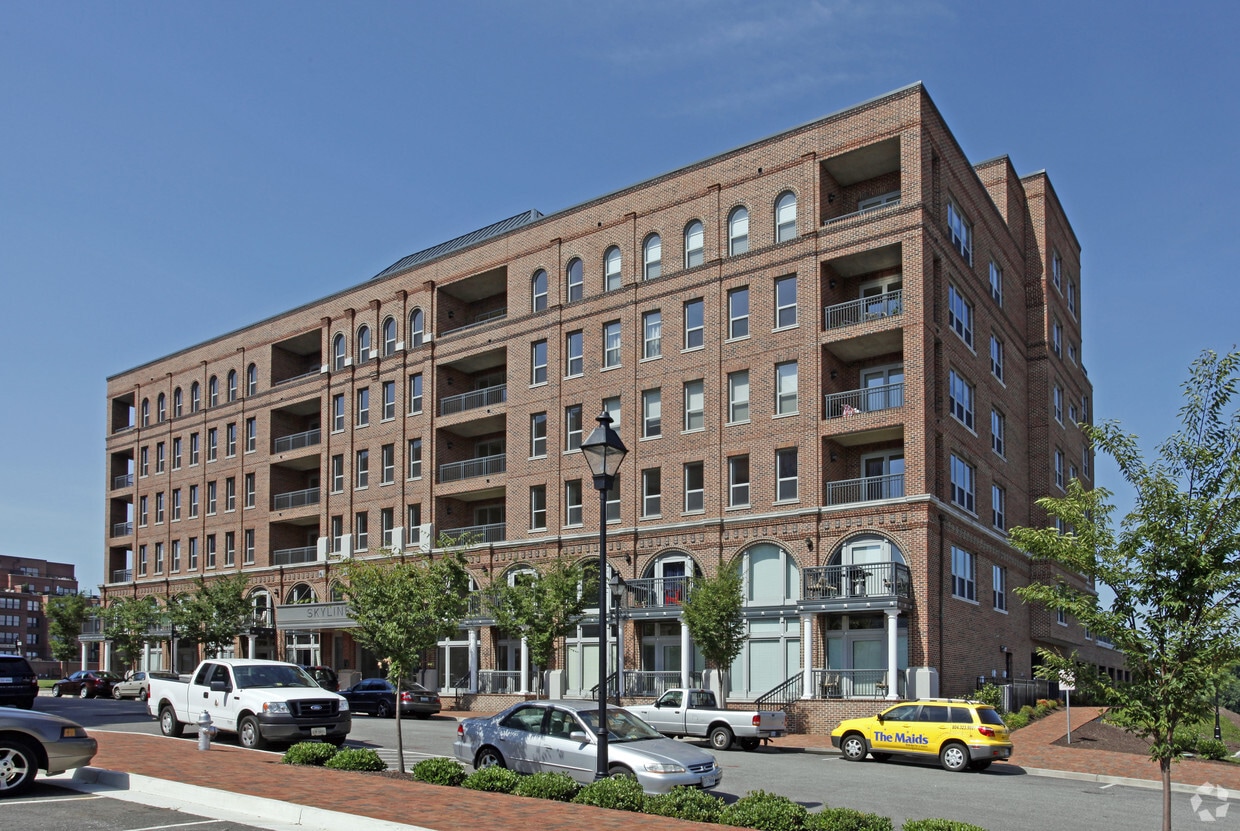 Primary Photo - Sky Line Building