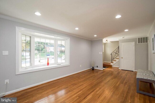 Foto del edificio - 5612 Eastbourne Dr