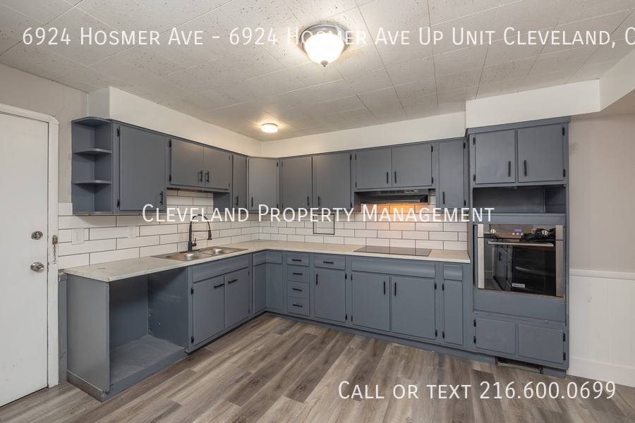 Primary Photo - Newly Renovated Cleveland Duplex