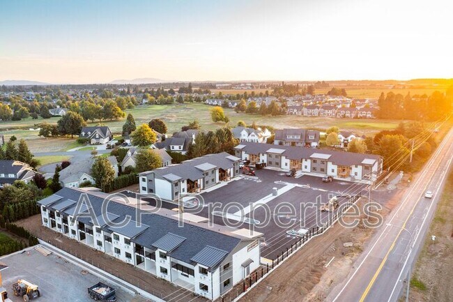 Foto del edificio - 669 E Badger Rd