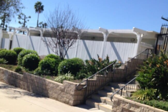 Foto del edificio - Bonnie's Garden Apartments