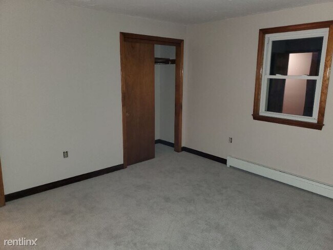 Building Photo - 4 br, 1 bath House - 115 Chase Rd
