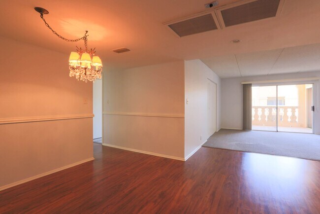 Building Photo - 7940 E Camelback Rd