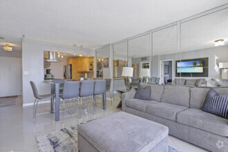 Building Photo - 2121 N Ocean Blvd