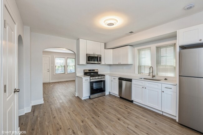 Foto del edificio - 5348 S Merrimac Ave