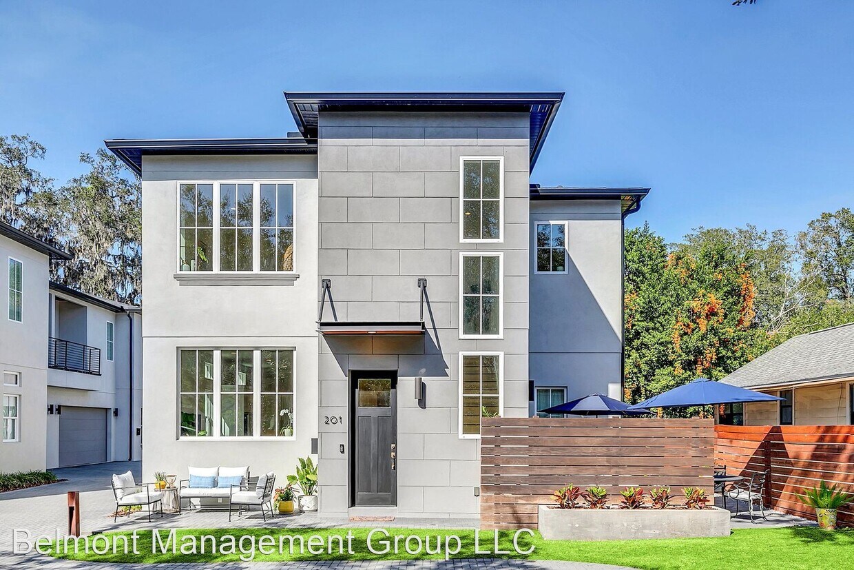 Foto principal - 3 br, 3 bath House - 201 Orange Pl