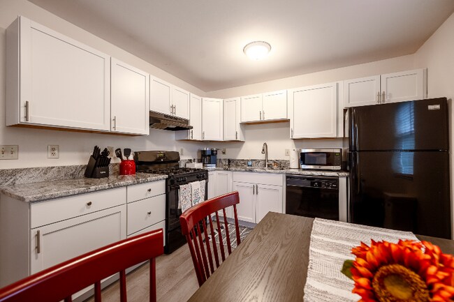 Foto del edificio - 1310 S Woodlawn Ave