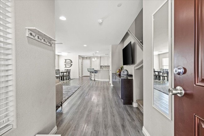 Foto del edificio - Spacious, Modern, Fully Furnished 3 Bedroom Home in Inspirada