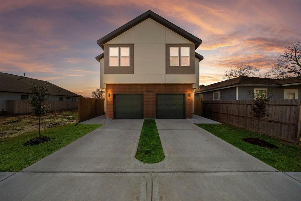 Foto principal - 7924 Booker St