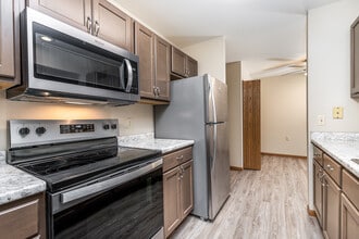 Building Photo - Applegate I