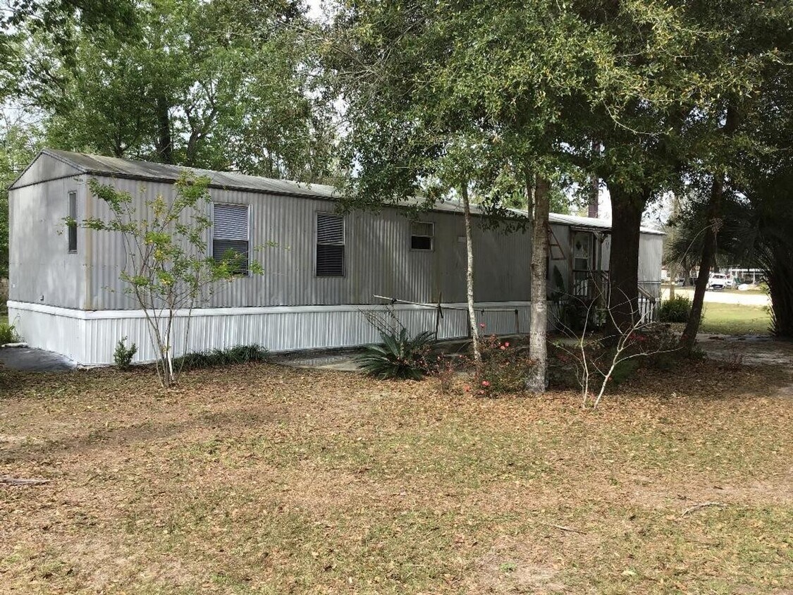 6336 Baylor Ave, Keystone Heights, FL 32656 House Rental in Keystone
