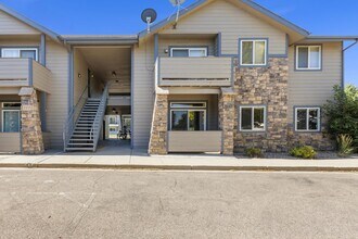 Building Photo - 355 Buffalo Dr