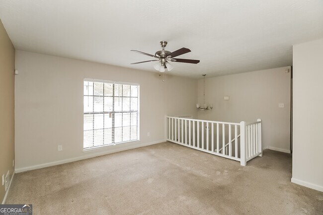 Foto del edificio - 7025 Winkfield Pl