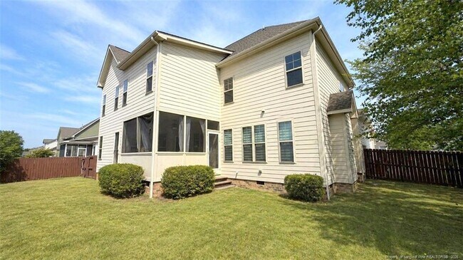 Foto del edificio - 3032 Eaglecrest Ln