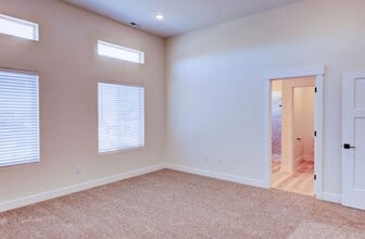 Building Photo - 2875 W Cody Dr