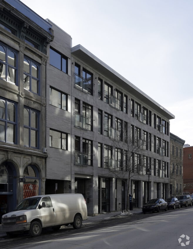 Building Photo - Le 334 Notre-Dame
