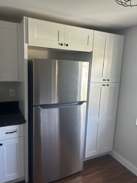 Building Photo - 5906 Siesta Ln