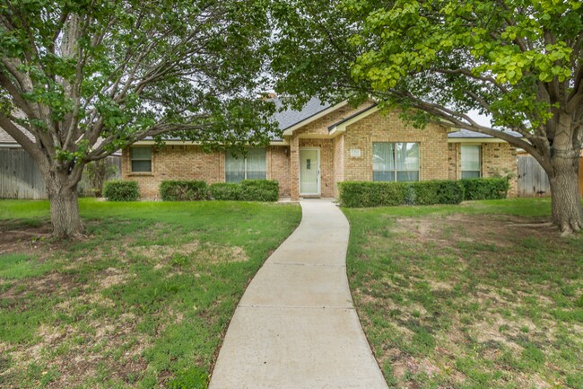 Building Photo - 7811 Legend Ave
