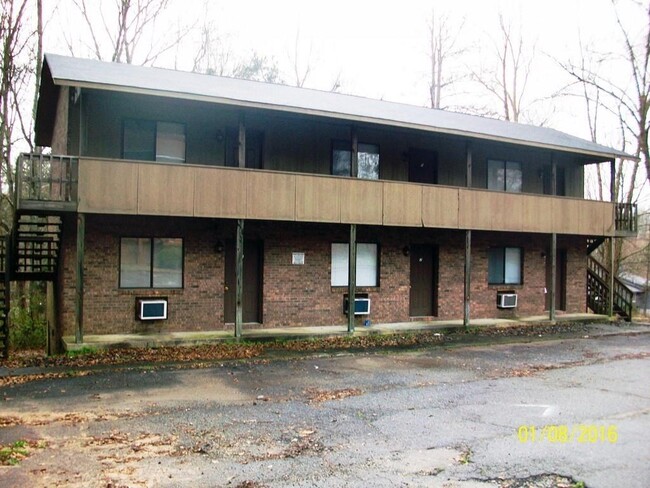 Building Photo - 118 Creekside Dr