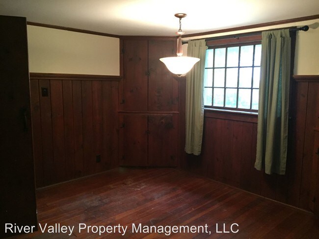 Foto del edificio - 369 Juniper Hill Rd