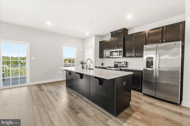 Foto del edificio - 1403 Wilmer Park Ln