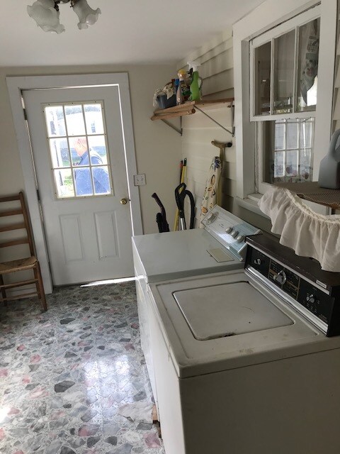 Mud/Laundry Room - 4643 Webbs Mill Rd N