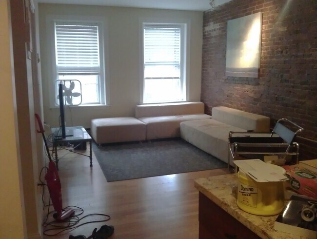 Foto del edificio - 86 West Cedar St