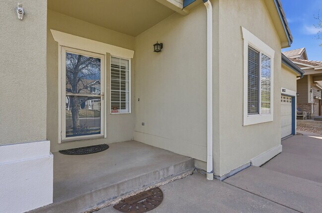 Building Photo - $2,545.95, 2 Beds - 2 Bath, Single Family Home in Highlands Ranch with 2-Attached Garage!