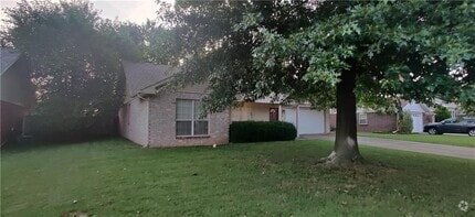 Building Photo - 3362 Brian St