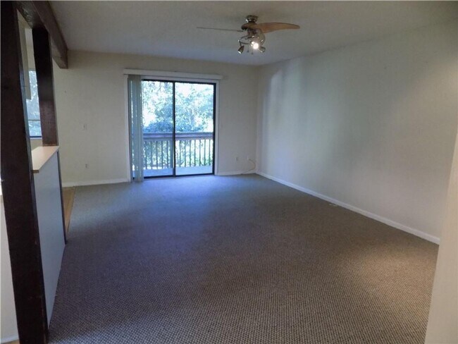 Foto del edificio - Close to the Beach!