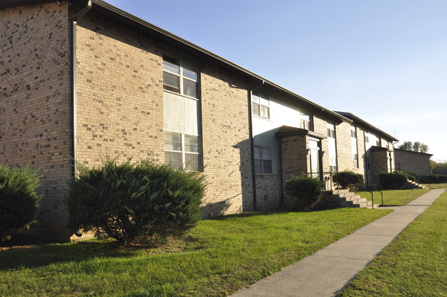 Building Photo - Eagle Crossing