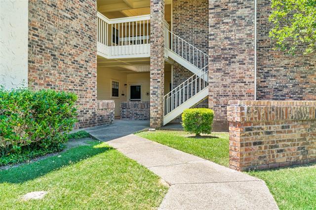 Primary Photo - 3140 Devonshire Dr