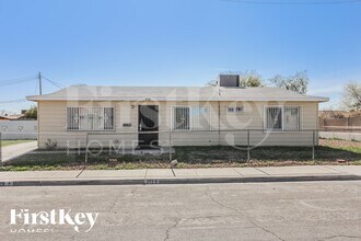 Building Photo - 2128 Carver Ave