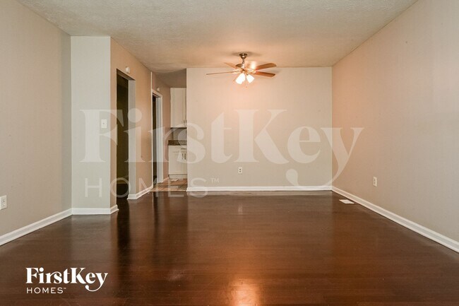 Foto del edificio - 2211 Cherokee Valley Cir